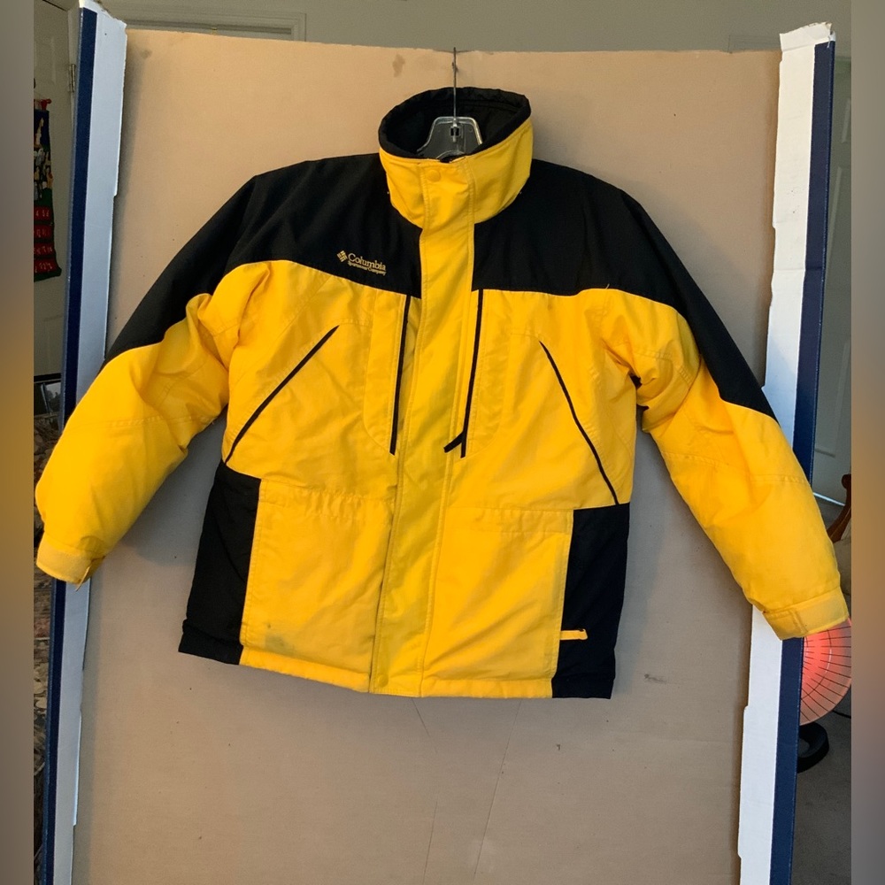 DOWN & Feather Ski / Snow Board jacket.
